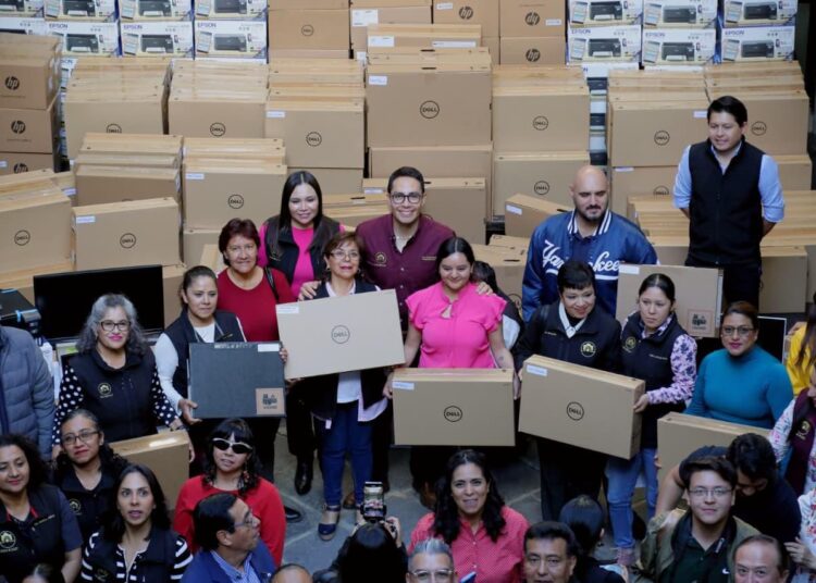 Pachuca impulsa eficiencia administrativa con nuevo equipo de cómputo