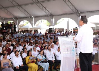 Tercer informe: Julio Menchaca rinde cuentas ante hidalguenses de la Sierra y la Huasteca