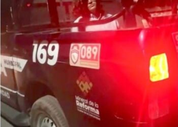 Detienen a dos hombres por conducta inapropiada en vía pública en Mineral de la Reforma