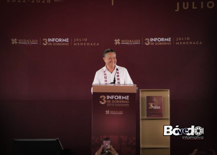 Crecimiento económico con bienestar social, destaca Julio Menchaca en su informe de Tula