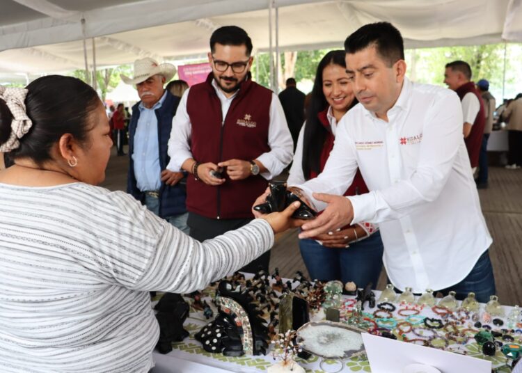 Gobierno de Hidalgo rinde cuentas en Tula-Tepeji con cercanía ciudadana y avances en programas sociales