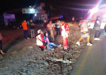 Dos motociclistas lesionados tras fuerte choque en Ixmiquilpan