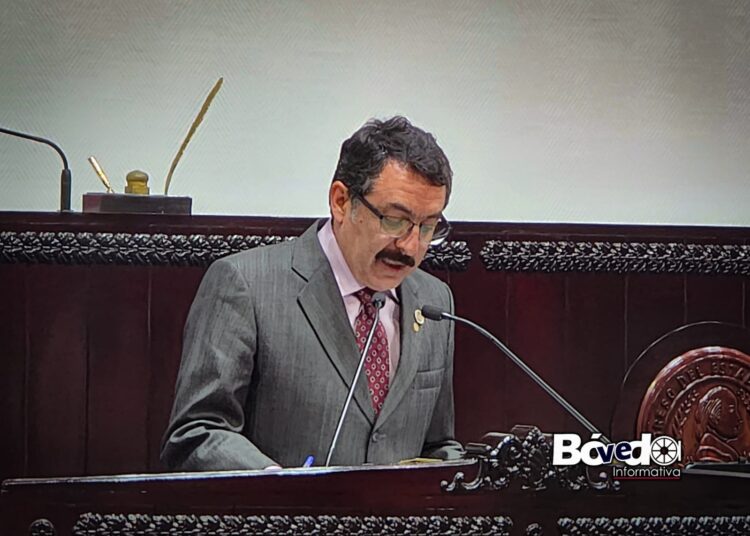 Diputado Arturo Gómez Canales rinde homenaje al General Nicolás Bravo