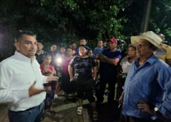 Alcalde San Román supervisa daños por creciente en Chililico