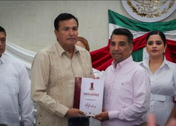 José Alfredo San Román rinde cuentas y refrenda compromiso con Huejutla