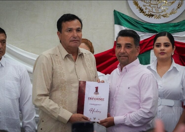 José Alfredo San Román rinde cuentas y refrenda compromiso con Huejutla
