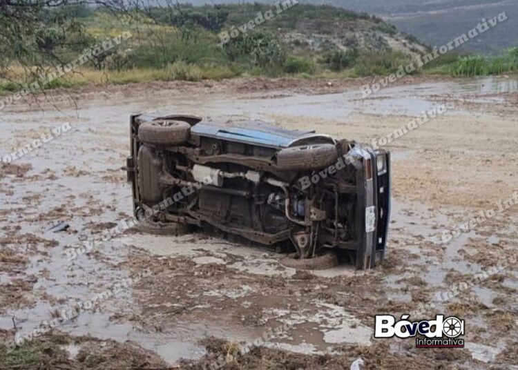 Seis lesionados deja volcadura en Ixmiquilpan