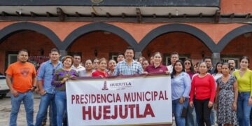 DIF Huejutla entrega ayuda humanitaria a familias afectadas por las lluvias en Calnali