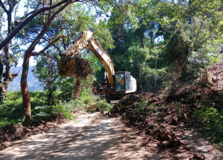 En coordinación de gobiernos federal, estatal, municipal y particulares se abren más de 300 caminos tras contingencia