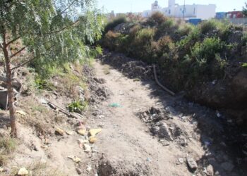 Intensifican limpieza en drenes pluviales de Mineral de la Reforma