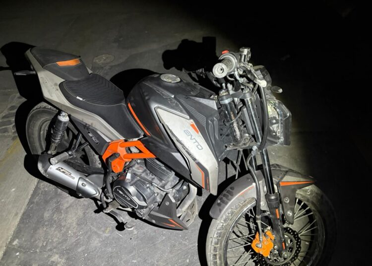 Recuperan motocicleta con reporte de robo durante Operativo Alcoholímetro en Pachuca