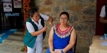 Huejutla refuerza la salud con jornada de vacunación