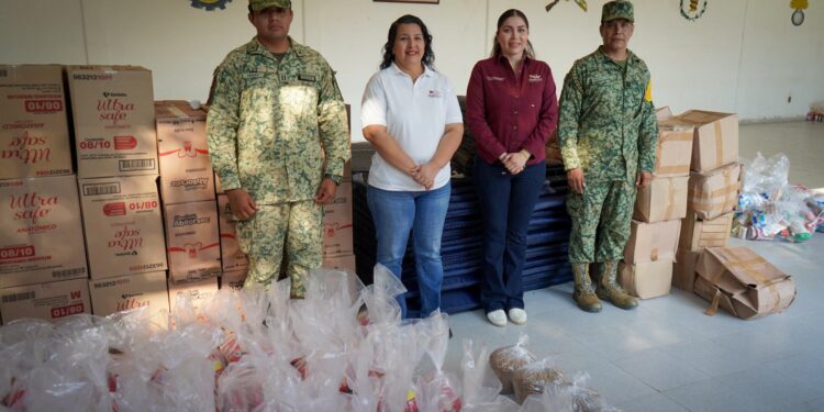 DIF Huejutla y el 84° batallón de infantería suman en solidaridad por quienes más lo necesitan