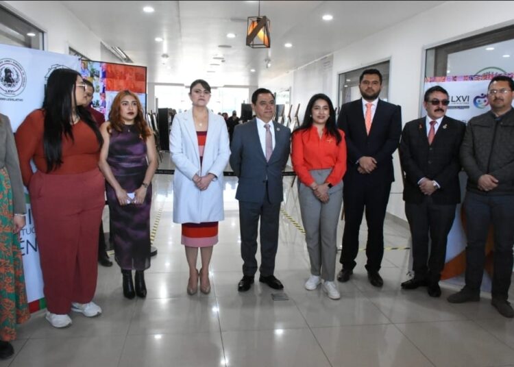 Inician los 16 días de activismo contra la violencia de género con exposición en el Congreso del Estado