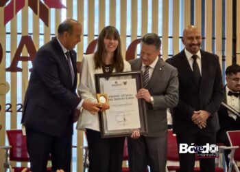 Menchaca Salazar anuncia nueva Villa Deportiva para 2026