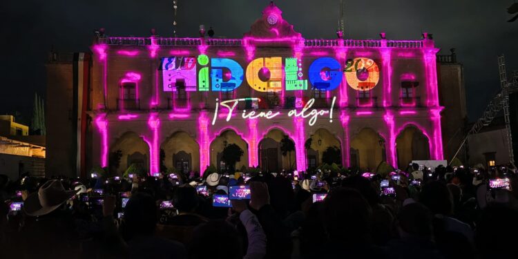 Hidalgo innova y genera desarrollo con videomapping en Pueblos Mágicos