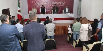 Ayuntamiento de Mineral de la Reforma fortalece su estructura para un mejor gobierno