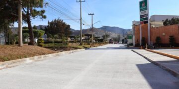 Aperturan paso vehicular en Avenida Universidad