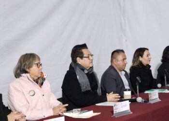 Mujeres y autoridades dialogan a cielo abierto en la Jornada por la Paz y Bienestar del Pueblo