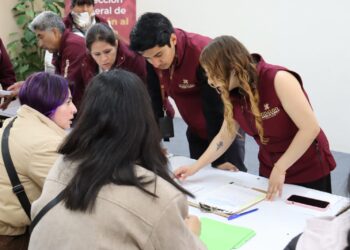 Bajo la política social de Julio Menchaca, entregan apoyos del Programa de Atención al Pueblo