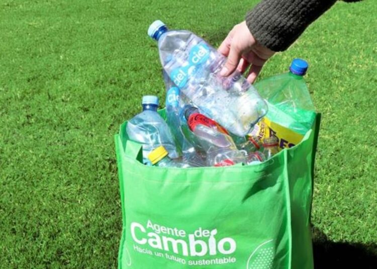 Agente de Cambio: 13 años transformando el reciclaje de PET en México a través de la cultura y la educación