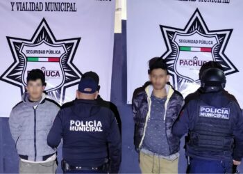 Detienen a dos personas en Pachuca; llevaban presuntas sustancias ilícitas