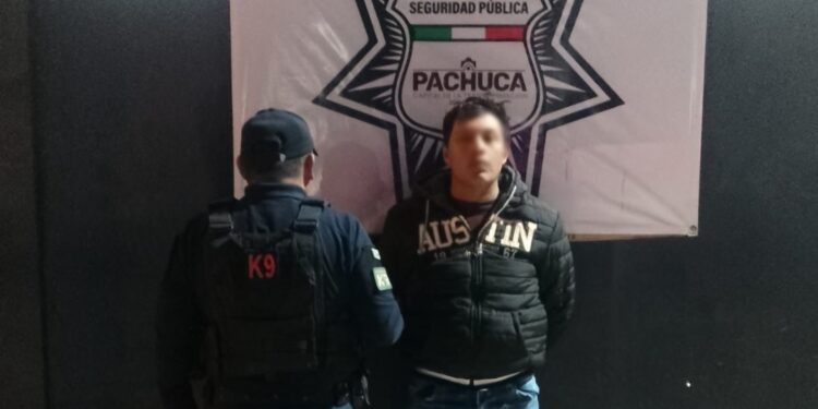 Detienen a masculino con presunta marihuana durante operativo Transporte Seguro en Pachuca