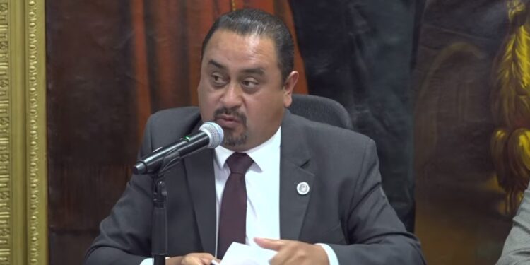 Diputado Leonel Perusquía Muedano presenta iniciativa para capacitar al personal educativo en la atención a estudiantes con Trastorno del Espectro Autista