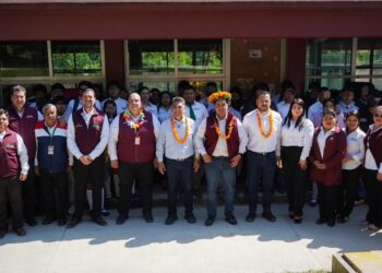 ANUNCIA ALFREDO SAN ROMÁN CLIMATIZACIÓN DE AULAS EN COBAEH TEHUETLÁN