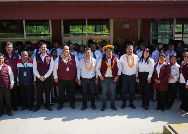 ANUNCIA ALFREDO SAN ROMÁN CLIMATIZACIÓN DE AULAS EN COBAEH TEHUETLÁN