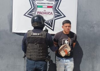 Detienen en Pachuca a joven con motocicleta con reporte de robo