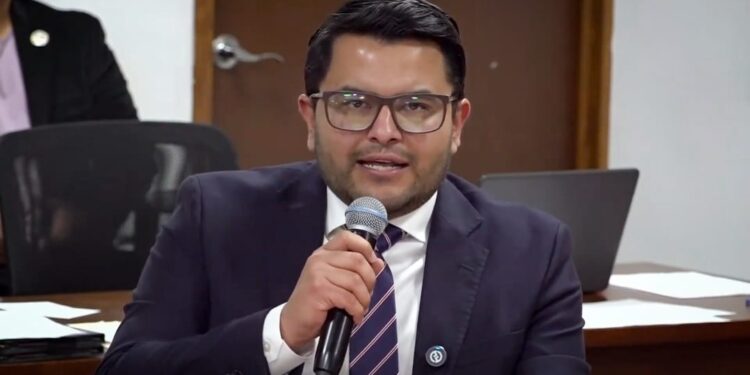 Rinde homenaje diputado Miguel Moreno Zamora al poeta Ramsés Salanueva Rodríguez a 10 años de su partida