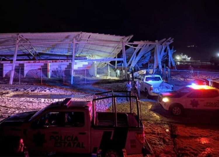 Colapsa parte de techumbre en Lienzo Charro de Zapotlán de Juárez; reportan seis lesionados