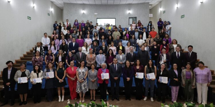 UAEH organiza foro para visibilizar retos y fortalecer liderazgos femeninos
