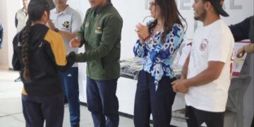 Impulsa Mineral de la Reforma al deporte con entrega de uniformes a delegación de boxeo