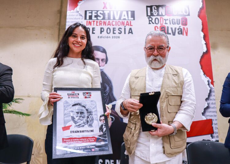 Éxito del Festival Internacional de Poesía