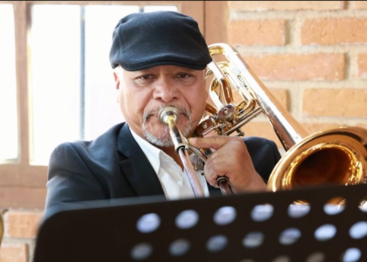 Trombonista: aire puro en sinfónica hidalguense