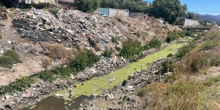 Retira SIPDUS 37 toneladas diarias de desechos en limpieza de drenes pluviales de la Zona Metropolitana