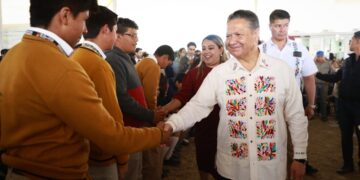 Con 222 millones de pesos, Julio Menchaca procura desarrollo de Nopala y Tecozautla