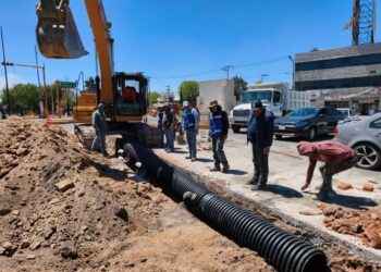 Tizayuca moderniza drenaje en zona industrial