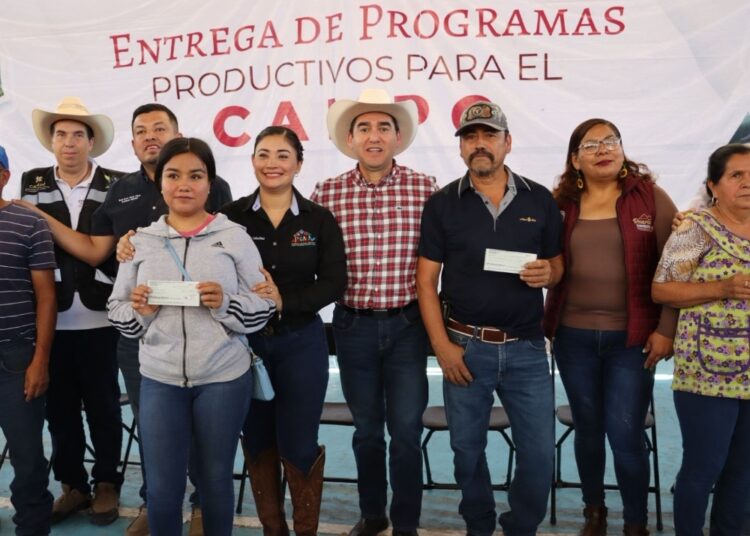 Entrega Saderh apoyos por 17.6 millones de pesos para familias rurales