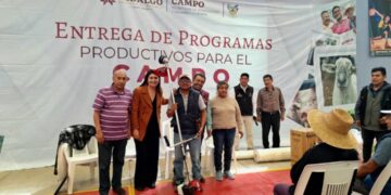 Entregan apoyos por 12.7 millones de pesos para productores de ocho municipios