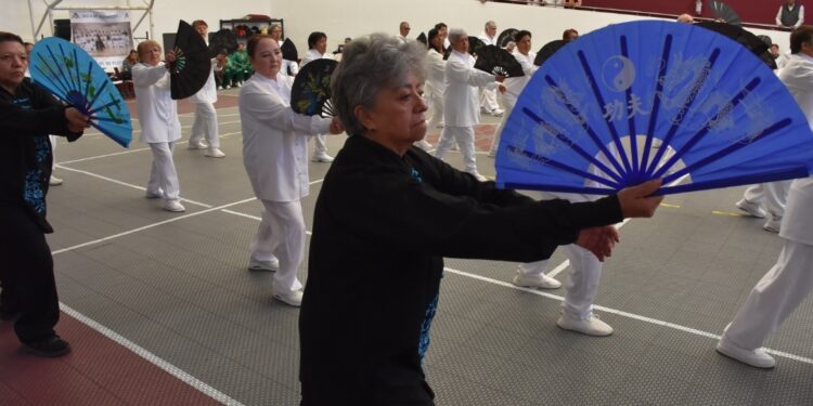 Realizan encuentro de Tai Chi en el Centro Gerontológico Integral Pachuca