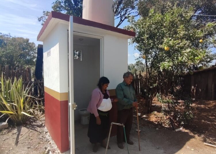 Invierten más de 4.3 mdp en sanitarios sustentables para comunidades indígenas de Hidalgo