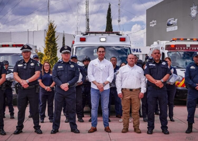 Jorge Reyes fortalece la atención de emergencias en Pachuca con tres ambulancias