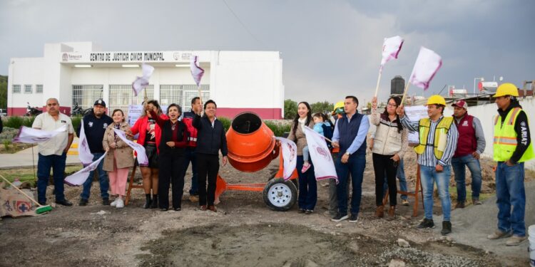 Nueva velaria y plaza de descanso en el Centro de Justicia Cívica de Tizayuca dignifican la atención ciudadana