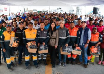 Consolidan la dignificación e identidad del personal de la CAAMTH con la entrega de uniformes y herramientas por segundo año consecutivo