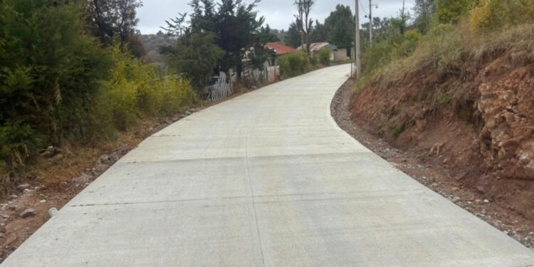 Convierte SIPDUS terracería en camino digno en Omitlán de Juárez