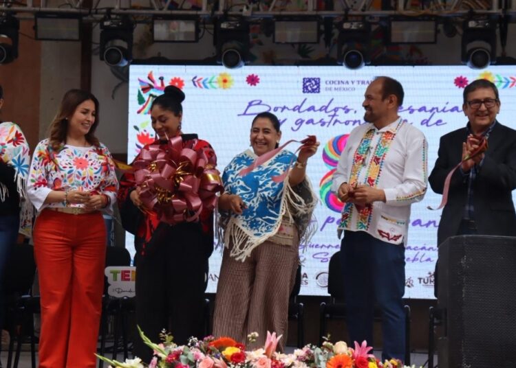 Color, tradición y orgullo en el 1.er Festival Nacional del Bordado