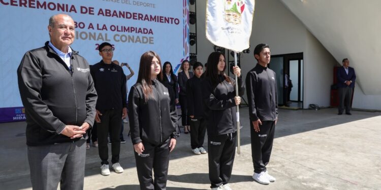 Natividad Castrejón abandera delegación hidalguense rumbo a la Olimpiada Nacional CONADE
